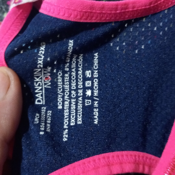 DANSKIN NOW SPORTS-BRA SIZE  It's marked2xl/2 xg . - Picture 4 of 5